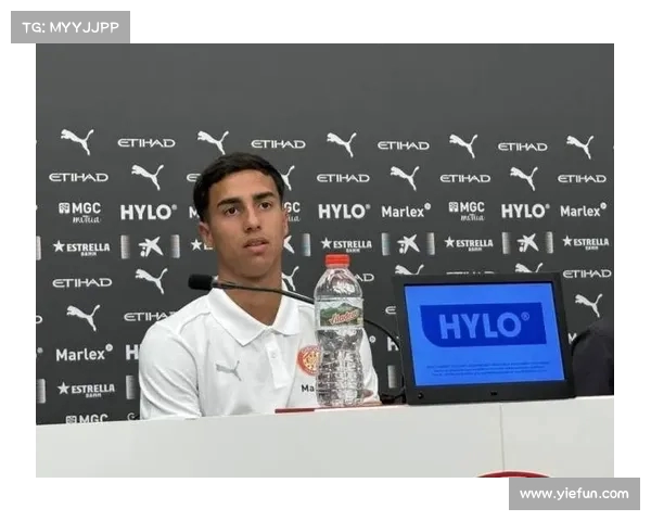 雷斯即将加盟赫罗纳 曼城后卫周三前往西班牙体检签约 雷斯即将加盟赫罗纳 曼城后卫周三前往西班牙体检签约