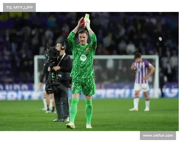 德国足协体育总监力挺特狮 巴萨应考虑其多年贡献做出决策 德国足协体育总监力挺特狮 巴萨应考虑其多年贡献做出决策